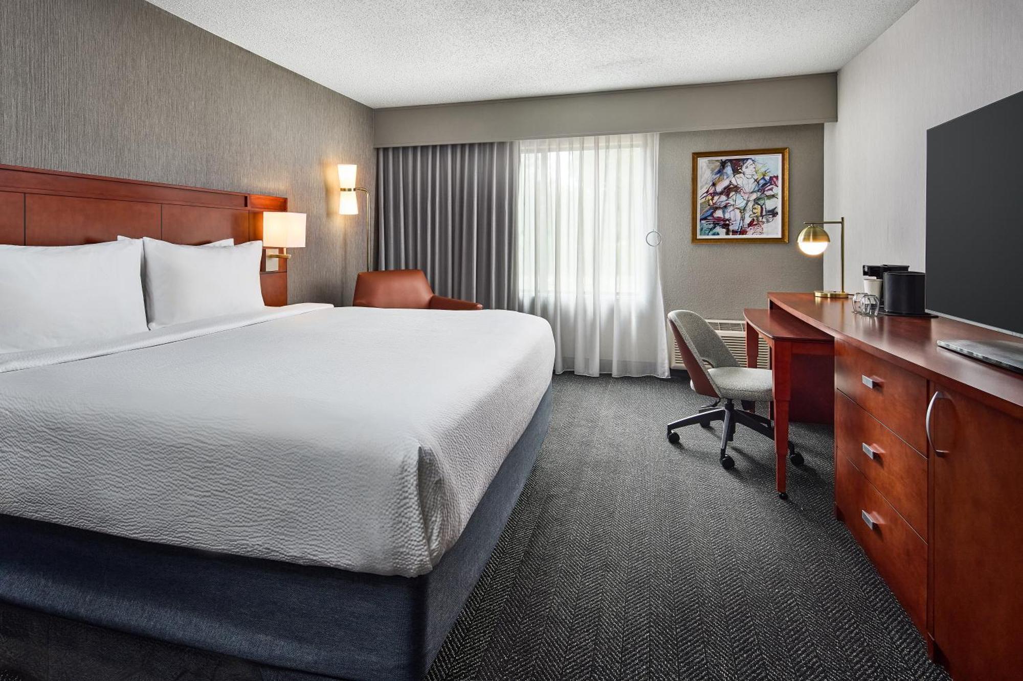 Courtyard By Marriott Fort Collins Exterior photo