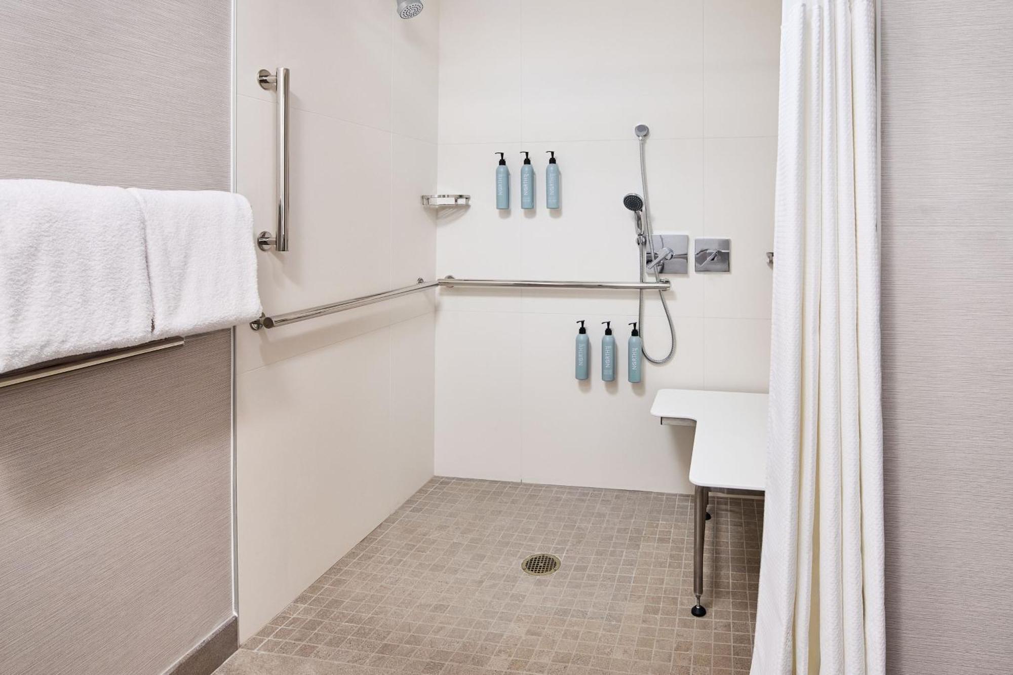 Courtyard By Marriott Fort Collins Exterior photo